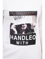 Rukoväť sa šaty s potlačou vo farbe ecru Rukoväť sa šaty s potlačou vo farbe ecru