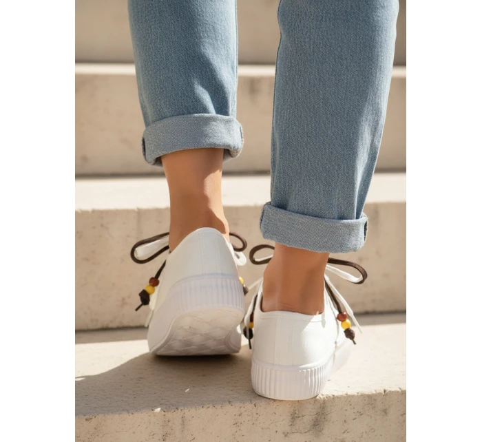 Dámske tenisky tenisky s ozdobnými korálkami biele ZY1407