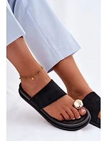 Dámské Pantofle Černé se Zlatým Detalem model 22122586 - Boto