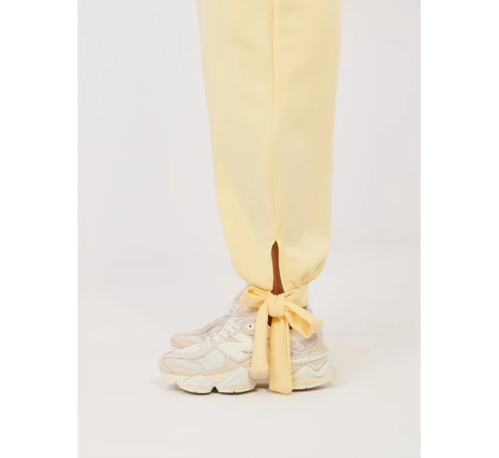 Spodnie IT SP model 21902599 jasny żółty - FPrice