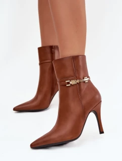 Topánky na podpätku model 217723 Krok vo veľkom štýle