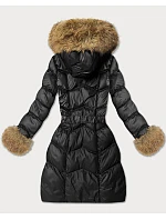 Pikowana kurtka zimowa z paskiem czarna model 22548626 - J.STYLE