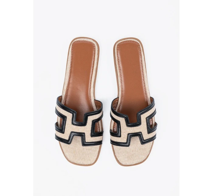 Praktické nazouváky dámské černé na plochém podpatku Praktické nazouváky dámské černé na plochém podpatku