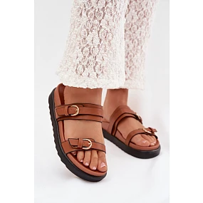 Dámské nazouváky s pásky a zlatými sponami Camel model 22032140 - Boto Dámské nazouváky s pásky a zlatými sponami Camel model 22032140 - Boto