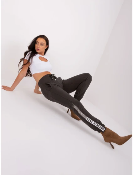 Spodnie dresowe RV DR model 18843730 ciemny khaki - FPrice Spodnie dresowe RV DR model 18843730 ciemny khaki - FPrice