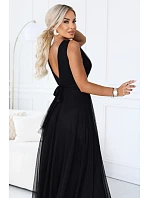 model 22302475 Elegantní maxi šaty s výstřihem do V a odhalenými zády – černé - numoco basic model 22302475 Elegantní maxi šaty s výstřihem do V a odhalenými zády – černé - numoco basic