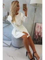 Šaty so zvislými volánmi ecru Šaty so zvislými volánmi ecru