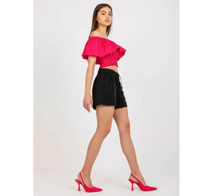 Šortky D73760M61531KH čierne