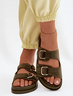 Dámské pantofle se zlatými sponami tmavě zelené model 22125516 - Boto