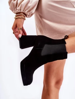 Semišové boty na masivním podpatku model 21593657 Černá - Laura Messi