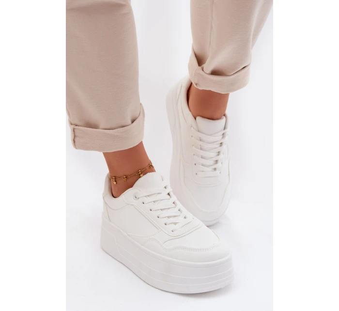 Dámské tenisky na masivní platformě bílé model 21954576 - Boto