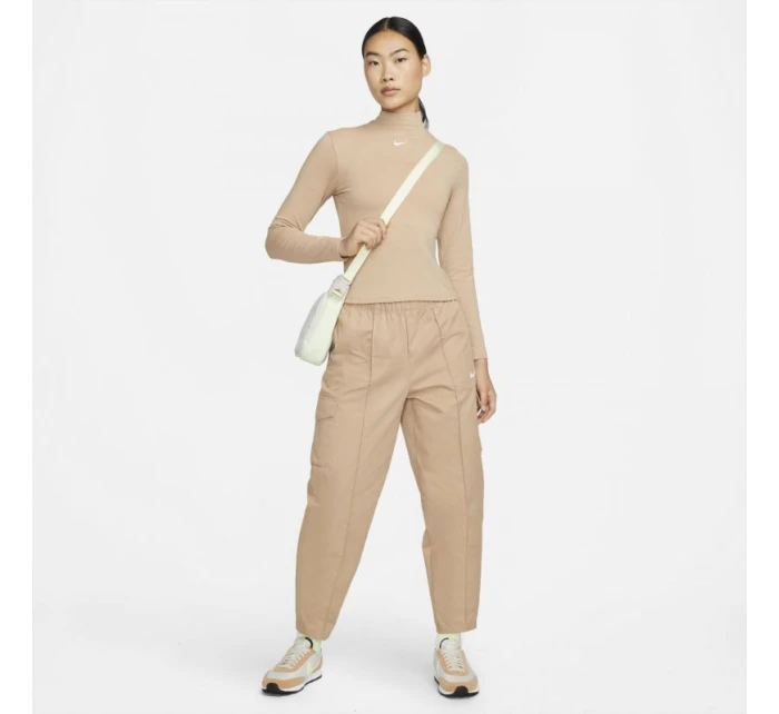 Nike Sportswear Collection Essentials Beige L