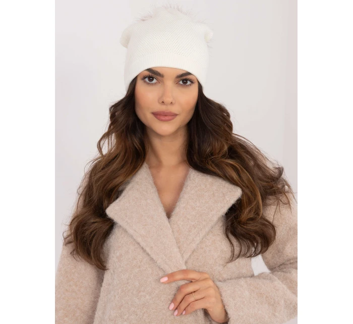 Čiapka JK CZ 14.72 ecru