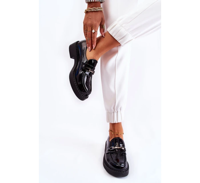 Lakierowane Półbuty Ze Srebrną Ozdobą Czarne Lemar Hestill