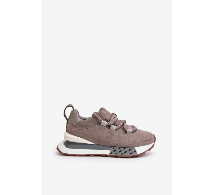 Semišové dámské sneakersy na platformě s šněrováním Artiker šedé model 21671668 - Boto Semišové dámské sneakersy na platformě s šněrováním Artiker šedé model 21671668 - Boto