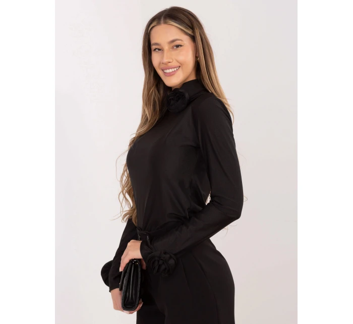 Černá dámská halenka s růžemi model 21818053 - Factory Price