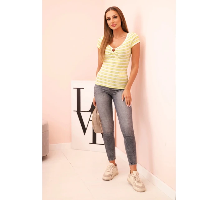 Dámska bavlnená pruhovaná rebrovaná blúzka s výstrihom a ozdobným krúžkom zelená