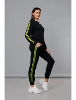Dámska tepláková súprava s pruhmi čierno-limetková (KK0057)
