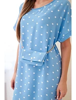 Dámske bodkované šaty s krátkymi rukávmi a kabelkou modré