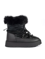 Pekné čierne dámske snežnice na platforme Pekné čierne dámske snežnice na platforme