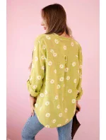 model 20949139 dámská halenka s květinovým vzorem, dlouhými rukávy a knoflíky kiwi - K-Fashion