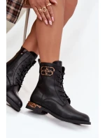 Kožené dámské kotníkové boty na plochém podpatku s ozdobou vyhřívané model 21712473 Černé - Artiker Kožené dámské kotníkové boty na plochém podpatku s ozdobou vyhřívané model 21712473 Černé - Artiker