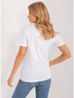 Biele dámske tričko s aplikáciou motýľa