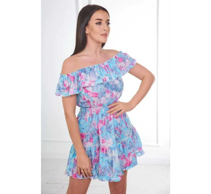 Kvetinové šaty s odhalenými ramenami v mätovej farbe