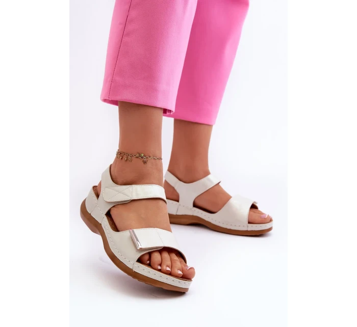 Pohodlné dámske sandále na suchý zips Silver Iphiope