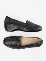 Štýlové dámske čierne topánky na platforme Štýlové dámske čierne topánky na platforme