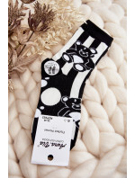 Dámske nezodpovedajúce ponožky s medvedíkom, čierno-biele