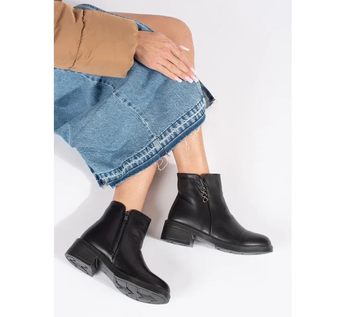 Módní černé kotníčkové boty dámské na širokém podpatku Módní černé kotníčkové boty dámské na širokém podpatku