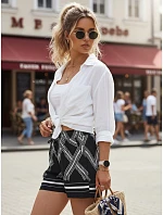 Dámske čierne šortky FashionStreet SY0538 Dámske čierne šortky FashionStreet SY0538