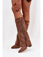 Kozačky Eko semišové podpatek sloupek na zip vyhřívané vytočená lýtka tmavě béžové Evyra Kozačky Eko semišové podpatek sloupek na zip vyhřívané vytočená lýtka tmavě béžové Evyra