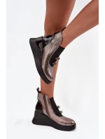 Topánky na klinovom podpätku model 220506 Step in style Topánky na klinovom podpätku model 220506 Step in style