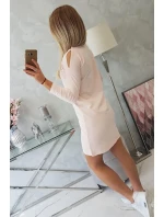 Šaty s grafikou dievčatá v 3D okuliaroch púdrovo ružové Šaty s grafikou dievčatá v 3D okuliaroch púdrovo ružové