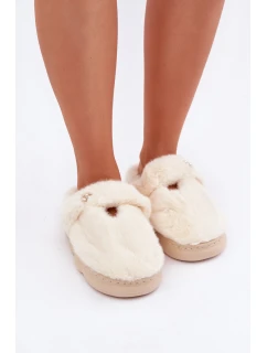 Hřejivé pantofle s broží světle béžové model 21681719 - Boto