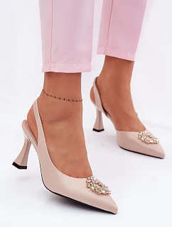 Sandále na podpätku model 226502 Krok vo veľkom štýle