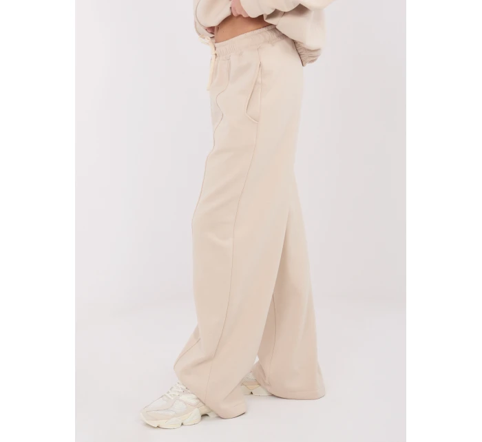 Spodnie SM SP model 21782414 jasny beżowy - FPrice Spodnie SM SP model 21782414 jasny beżowy - FPrice