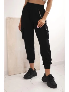 Dámske bavlnené cargo nohavice s vreckami a retiazkou čierne