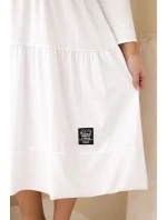 Dámske bavlnené šaty s volánmi a volánovými rukávmi v bielej farbe