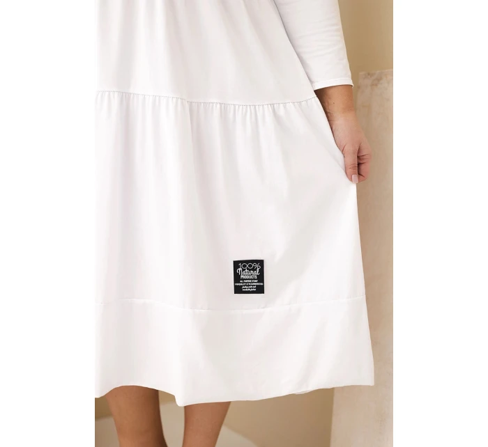 Dámske bavlnené šaty s volánmi a volánovými rukávmi v bielej farbe