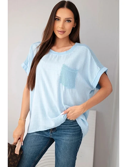 Dámska bavlnená blúzka oversize s vreckom a sieťovinou modrá Dámska bavlnená blúzka oversize s vreckom a sieťovinou modrá