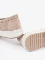 Dámske dizajnové hnedé mokasíny na platforme Dámske dizajnové hnedé mokasíny na platforme