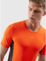 Pánske športové tričko slim z recyklovaných materiálov 4F - oranžové Pánske športové tričko slim z recyklovaných materiálov 4F - oranžové