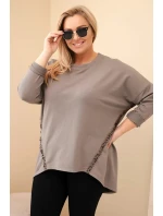 Dámská blůza Plus Size bavlněná s model 21837240 rukávem a lampasem v leopardím vzoru fango - K-Fashion