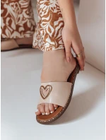 Dámské žabky se srdcem beige Dstreet model 21984721 - FashionStreet