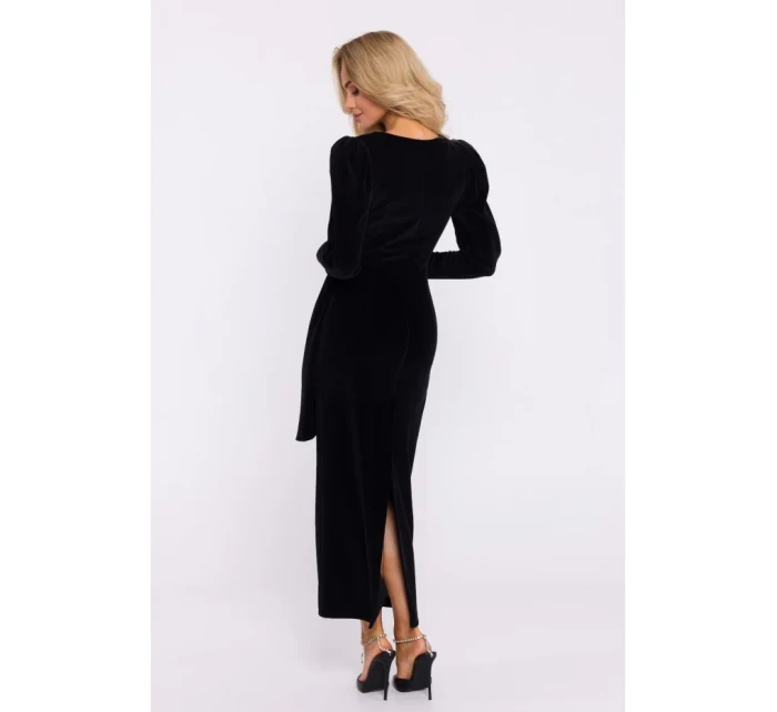 M828 Zamatové maxi šaty s hlbokým výstrihom do V - čierne