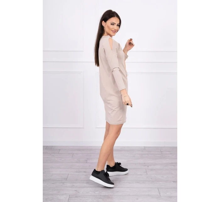 Šaty s 3D béžová model 18744124 - K-Fashion