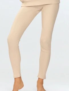 Dkaren Oseye-Le farba:béžová